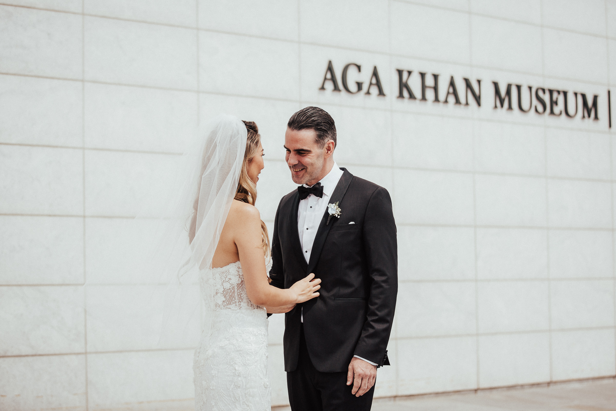 Auberge Du Pommier & Aga Khan Museum Wedding Photos by Toronto Wedding Photographer