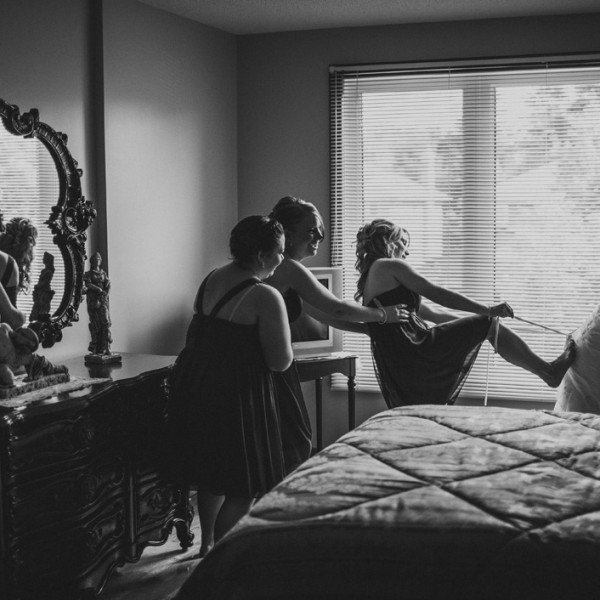 Traditional vs. Photojournalistic Styles Of Wedding Photography