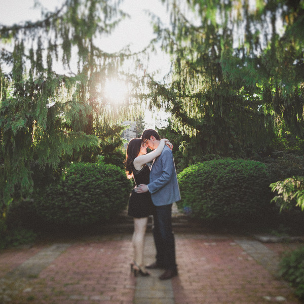 Alexander Muir Memorial Gardens Engagement Pictures | Toronto