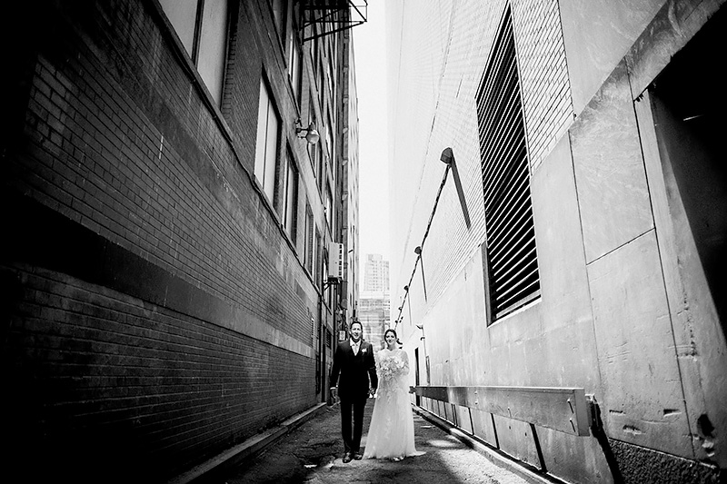 Chic & Modern Canoe Restaurant Wedding