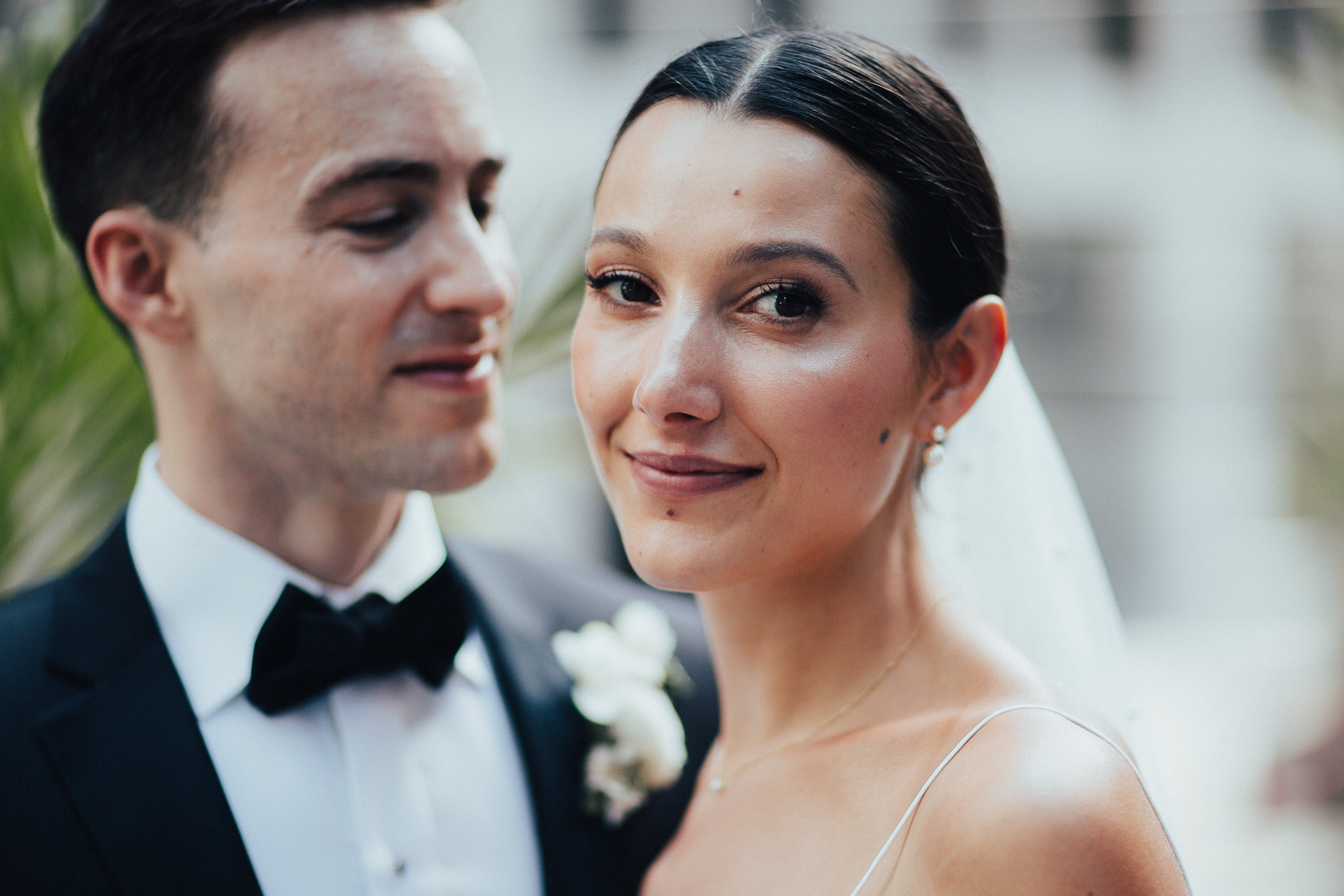 What is the Difference Between a Wedding Consultant and a Wedding Planner?